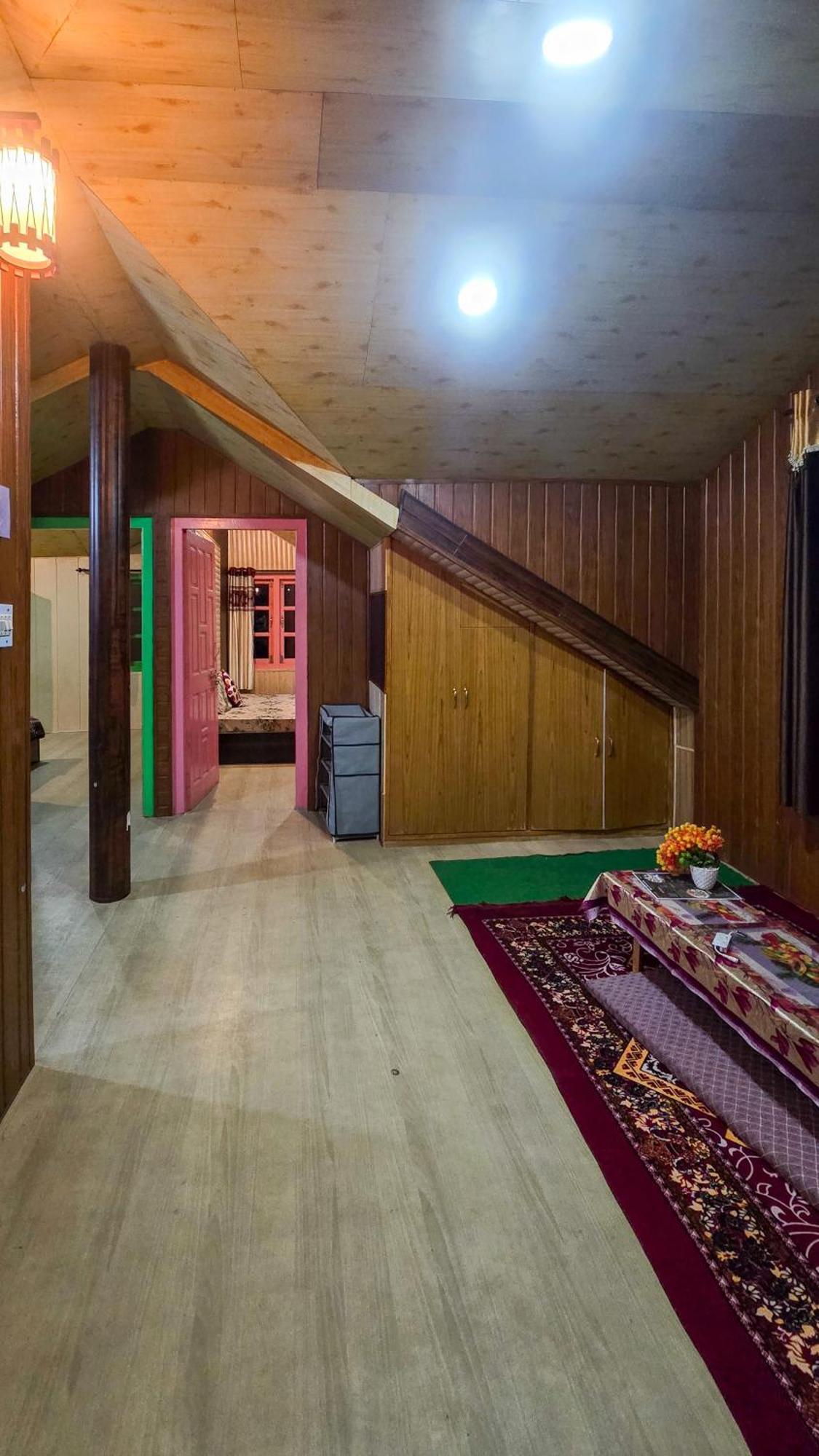 The City Escape Farmstay Шимла Стая снимка