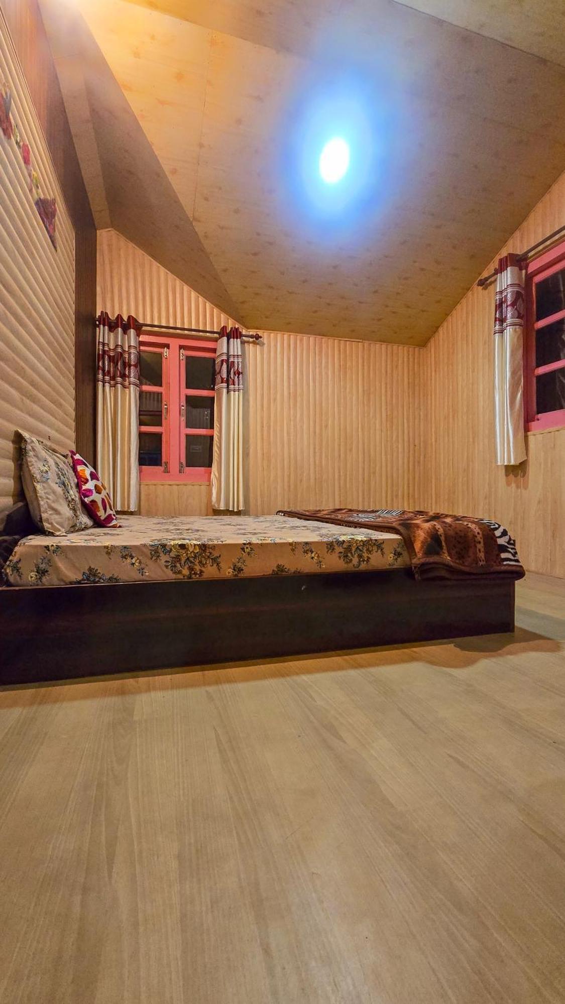 The City Escape Farmstay Шимла Стая снимка